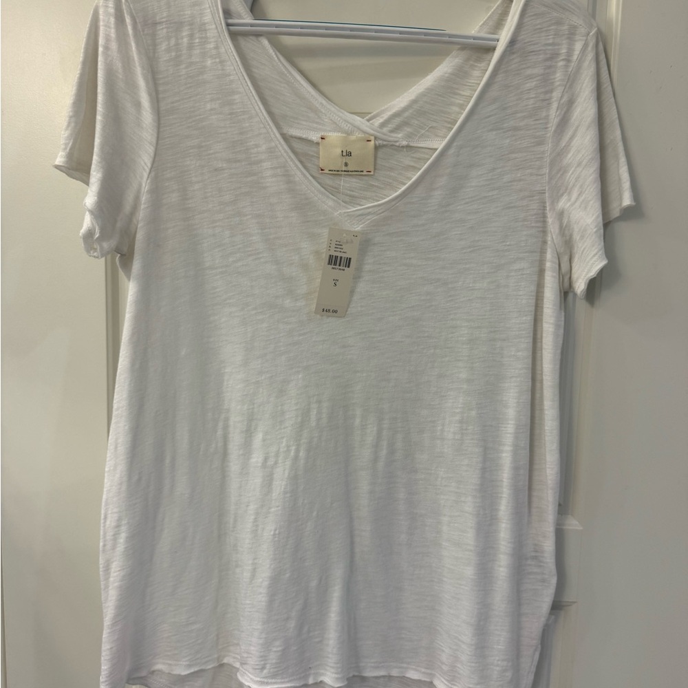 T.La White Short Sleeve V-Neck Tee